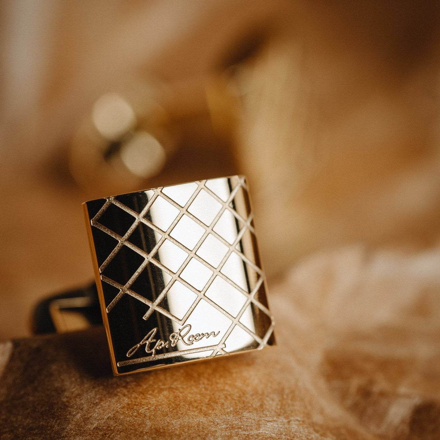 Business Casual Men's Gold Professional Cufflinks gents accessorys Distinguished Fine Apparel