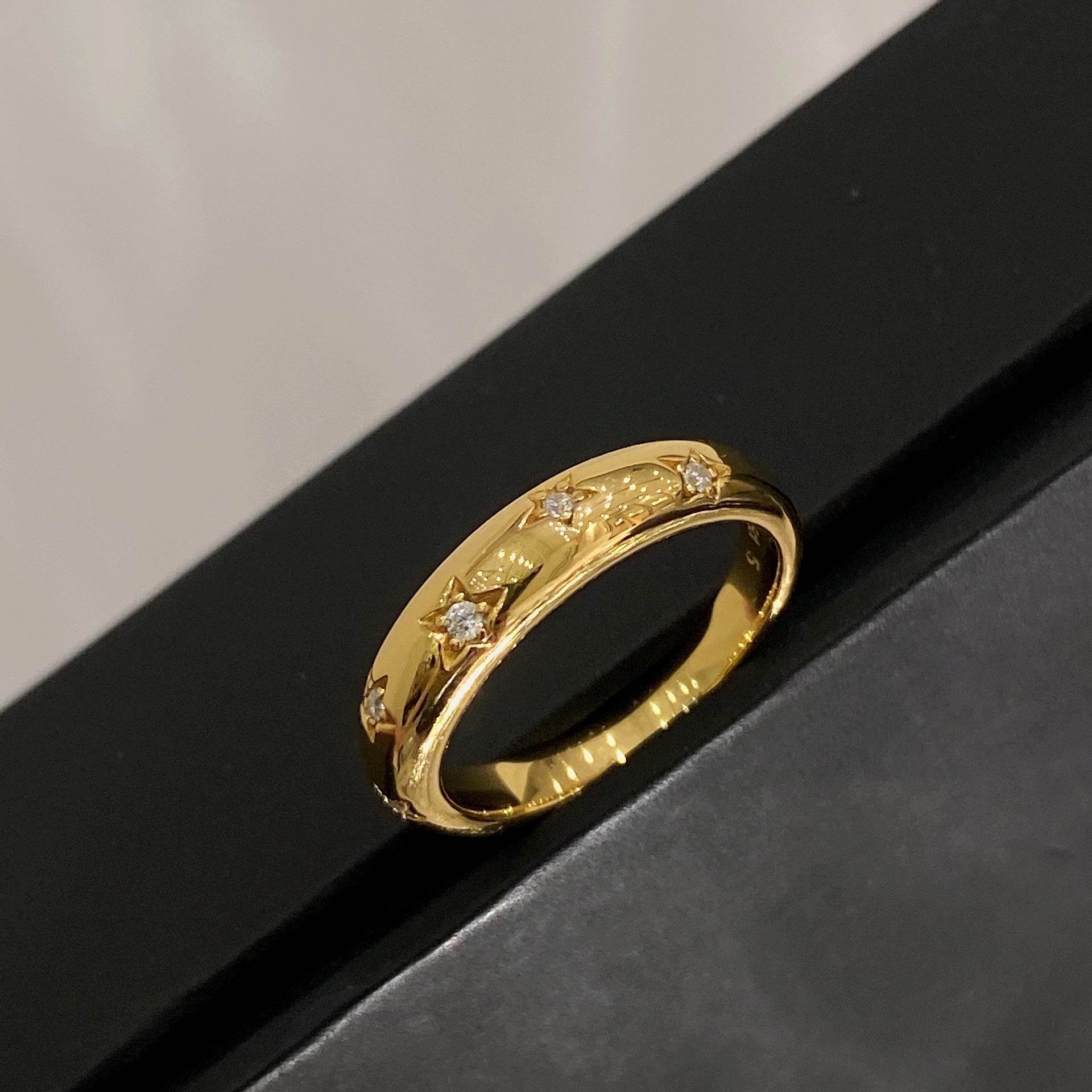 Fashion Eight Stars 925 Sterling Silver Couple's Ring ladys ring Distinguished Fine Apparel