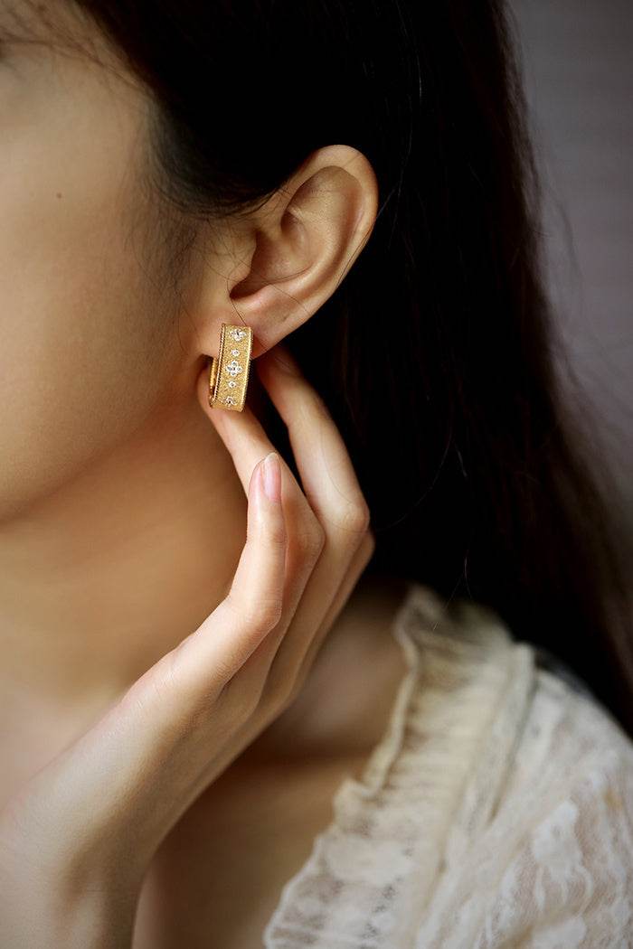 Vintage Court Style Wide Sparkling Brushed Earrings – Elegant Gift Jewelry ladys earrings Distinguished Fine Apparel