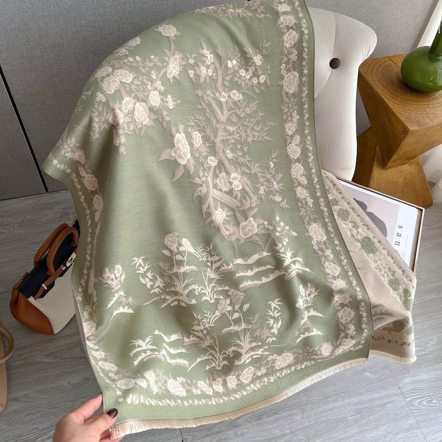 Ladies Cashmere Tassel Decorative Scarf - Elegant and Beautiful ladys skafs Distinguished Fine Apparel Green 180x65cm